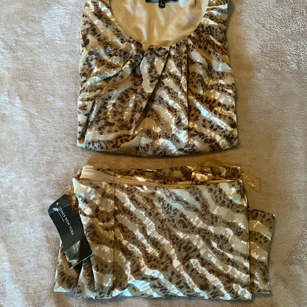 NWT Jones New York Top and Skirt Size Small Mesh lined Brown and White Printed